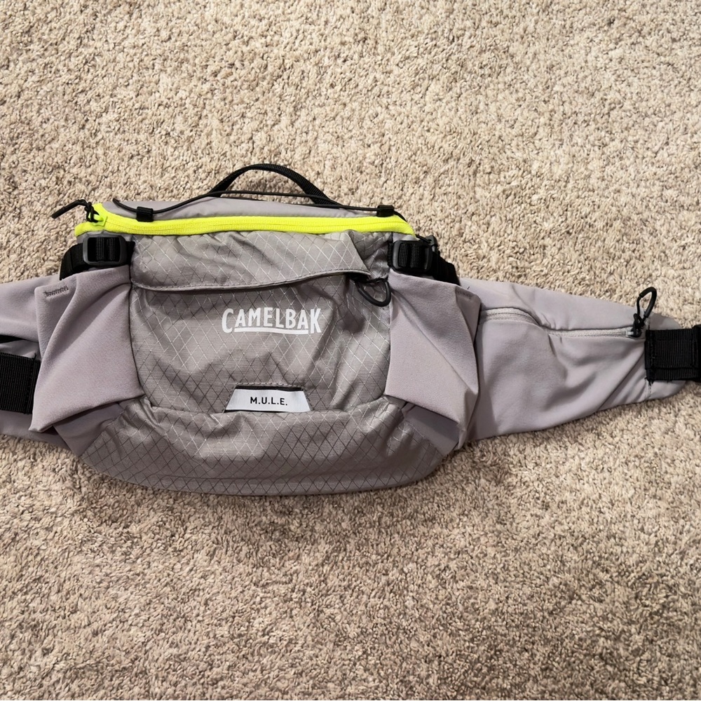 CamelBak Gray Waist Pack with Neon Yellow Accent